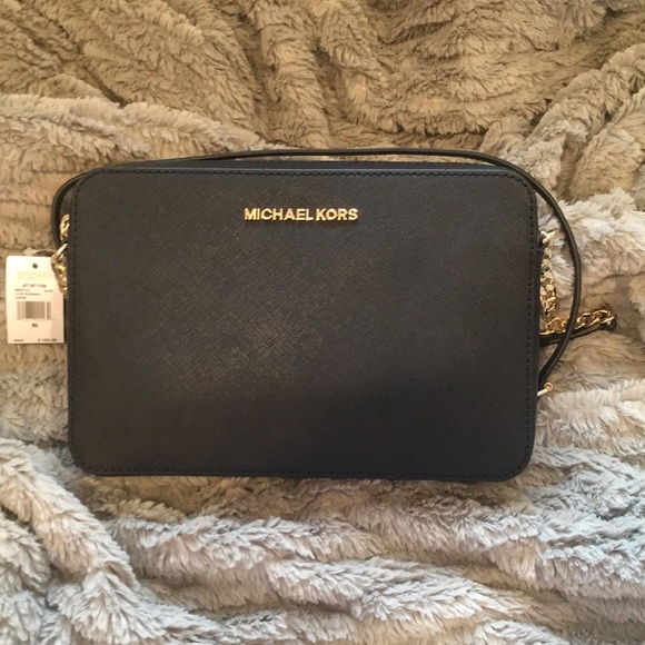 Michael Kors Handbags - Black Michael Kors Crossbody